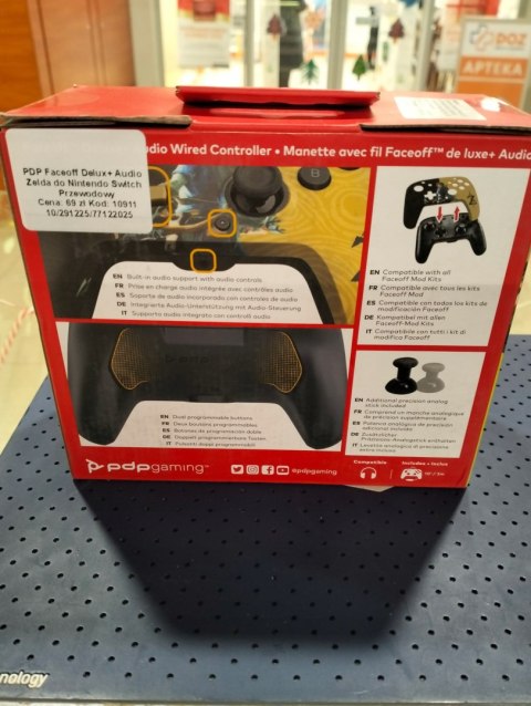 Pad przewodowy do konsoli Nintendo Switch wielokolorowy