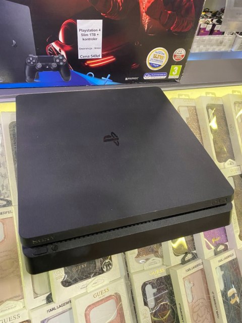 Konsola Sony PlayStation 4 PS4 Slim 1TB pad okablowanie