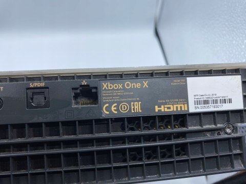 Konsola Xbox One X 1 TB Edycja Gears Of War
