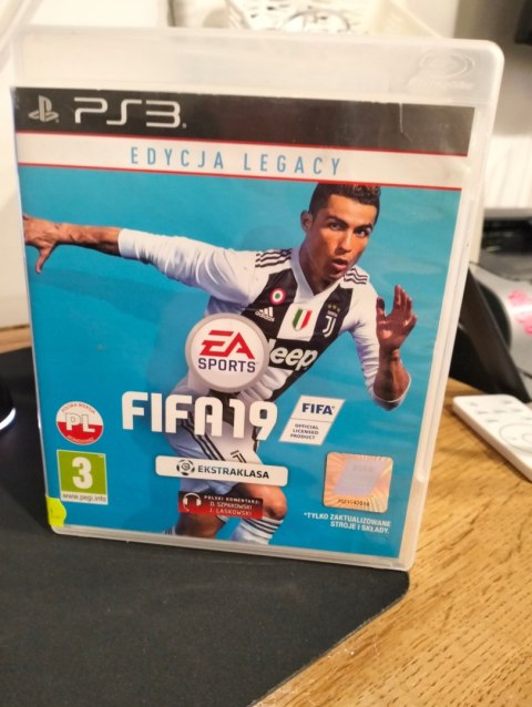 FIFA 19 Legacy Edition PlayStation 3 (PS3) pudełkowa